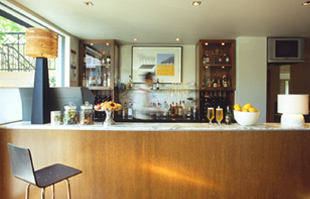 Bar Bar